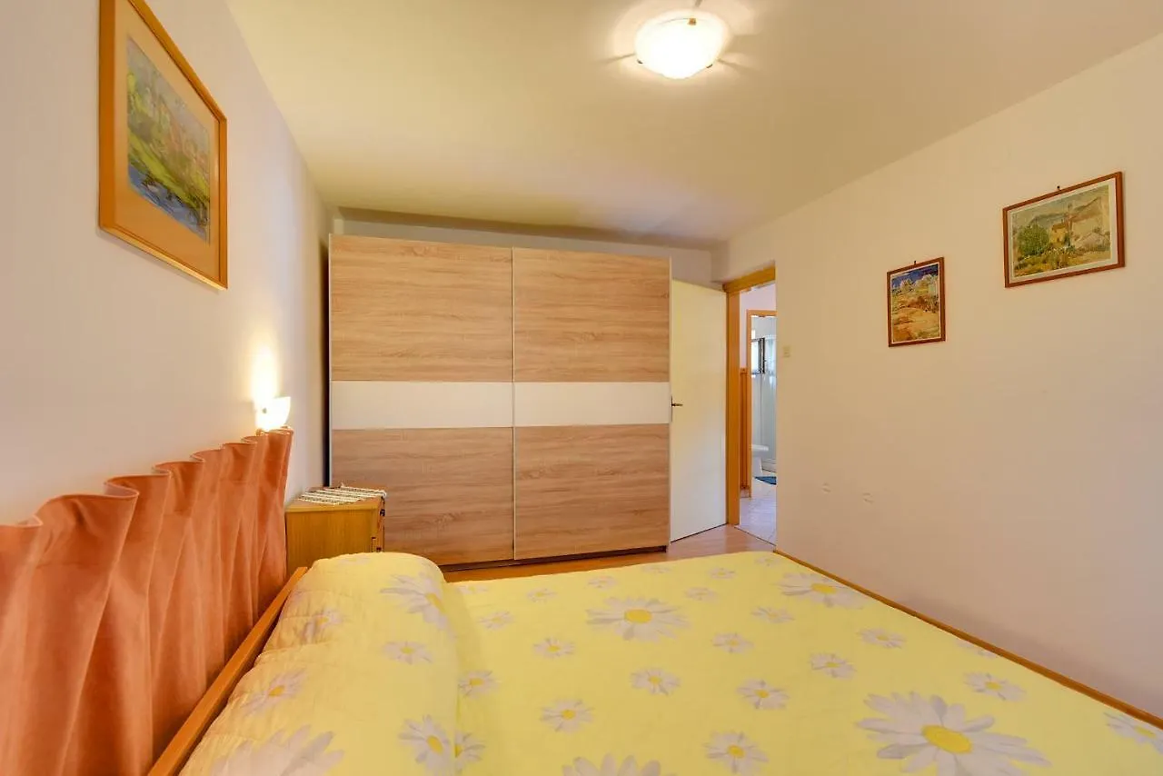 Apartment Tija Medulin